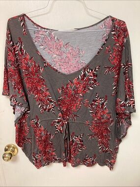 Old Navy Taupe V-Neck Floral Tie-Front Tunic with Red Print